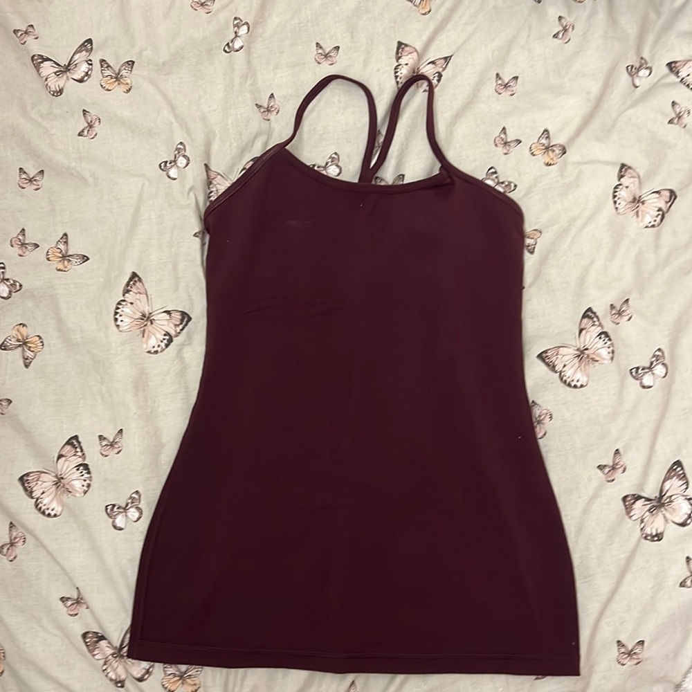 Burgundy racer back spaghetti strap lululemon tank top with built in bra